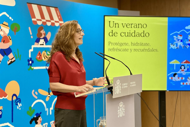 La ministra de Sanidad presenta la campaña 'Un verano de cuidado' para fomentar buenos hábitos frente a las altas temperaturas
