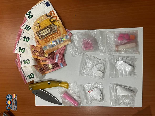 La Policía Nacional detiene a un varón por llevar encima droga preparada para su venta en Maó