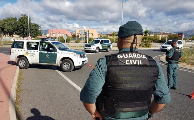 Detenida una mujer en Calvià por insultar y agredir mediante empujones, puñetazos y patadas a agentes de la Guardia Civil