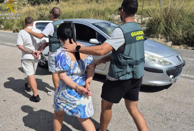 La Guardia Civil ha detenido a dos personas por robos en interior de vehículos en la Serra de Tramuntana