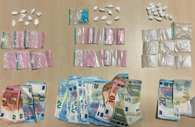 La Policía Nacional detiene en Ibiza a tres jóvenes por un delito contra la salud pública