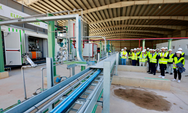 Prohens celebra el inicio de producción de hidrógeno verde en la planta de Lloseta 
