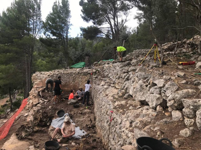Empiezan los trabajos de restauración del yacimiento arqueológico de Sa Bastida