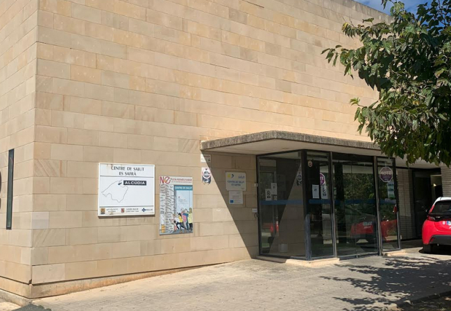 Los centros de salud de Alcúdia tienen lista de espera de un mes para atender a los pacientes