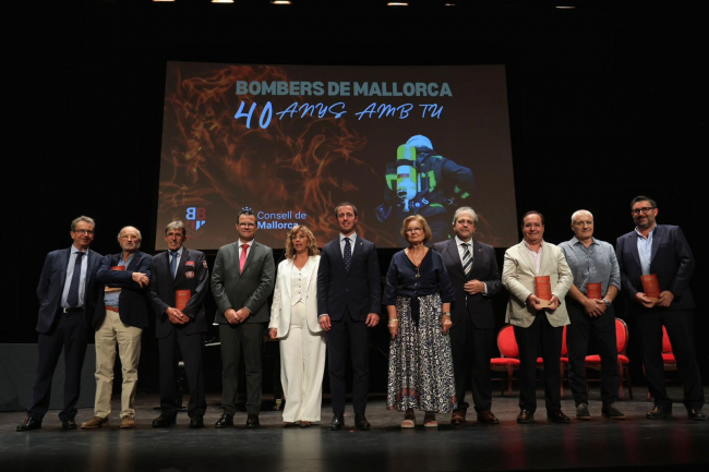 El Consell celebra los 40 años de los Bombers de Mallorca