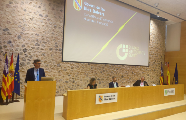 El vicepresidente Costa recibe en el ParcBit a un centenar de pequeños y medianos empresarios alemanes