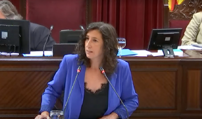 El PSIB-PSOE denuncia el voto en contra del PP al decrecimiento turístico, a la gratuidad del transporte público ya limitar los precios del alquiler