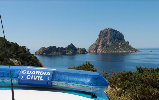 La Guardia Civil detiene a un hombre en Ibiza por el robo de un vehículo en un parking privado