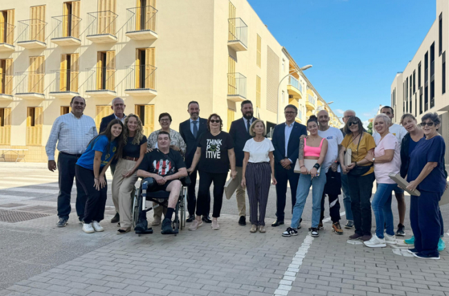 El IBAVI entrega las llaves de la nueva promoción de 12 viviendas de protección pública en Marratxí 