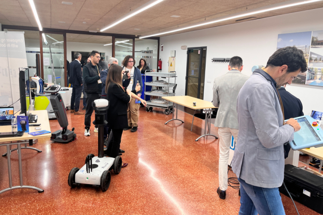 Un centenar de personas asisten en el ParcBit a una jornada pionera sobre robótica aplicada al sector de la hostelería y la restauración