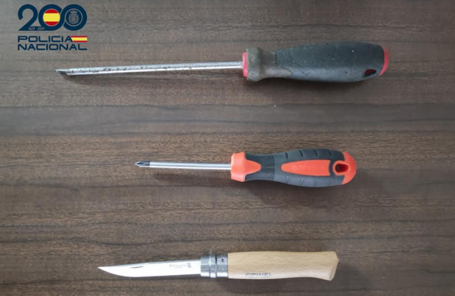 La Policía Nacional detiene a dos varones por un delito de robo con fuerza en casa habitada en Palma