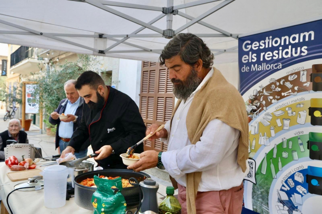 Semana Europea de Prevención de Residuos en los mercados municipales donde se realizan talleres de cocina de aprovechamiento de alimentos