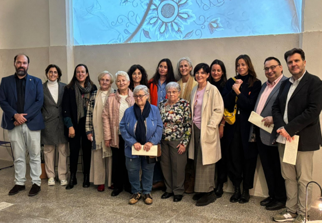 La técnica del bordado aplicada al diseño contemporáneo centra la exposición LOOP Brodats de la ADR Balears