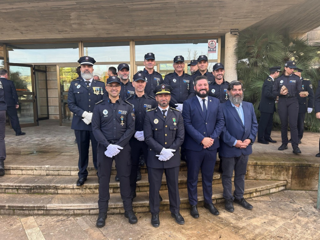 El Govern Balear reconoce la ejemplaridad de siete agentes y un oficial de la Policía Local de Marratxí