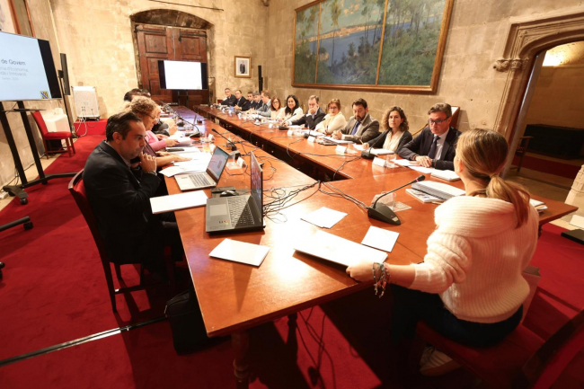 El Supremo admite a trámite el recurso del Govern contra el RD que fija en 406 plazas la capacidad ordinaria del sistema de protección de menores no acompañados