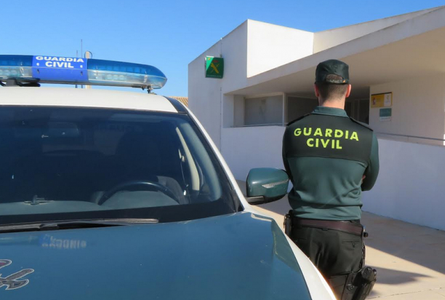 La Guardia Civil detiene a un varón por un delito de desobediencia grave en Formentera