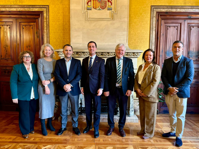 El presidente del Consell recibe en audiencia a los nuevos responsables de la Federación Hotelera de Mallorca (FEHM)