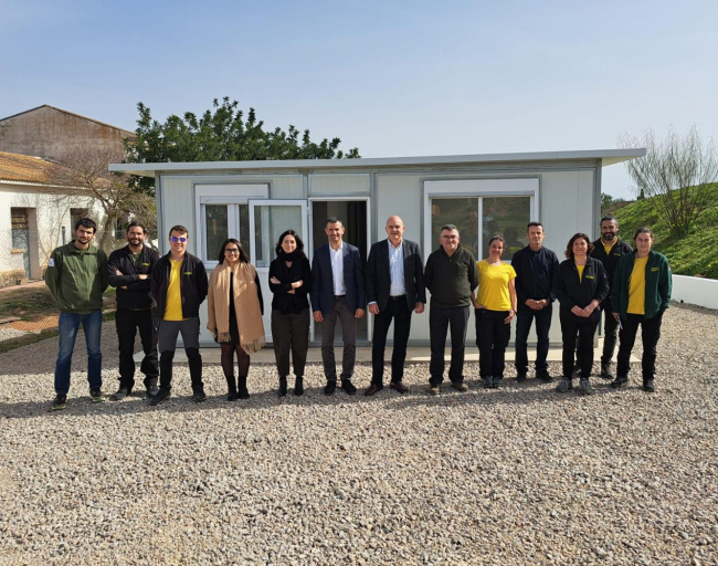 El Govern refuerza la lucha contra los incendios forestales con una nueva base para el helicóptero de extinción en las Pitiusas