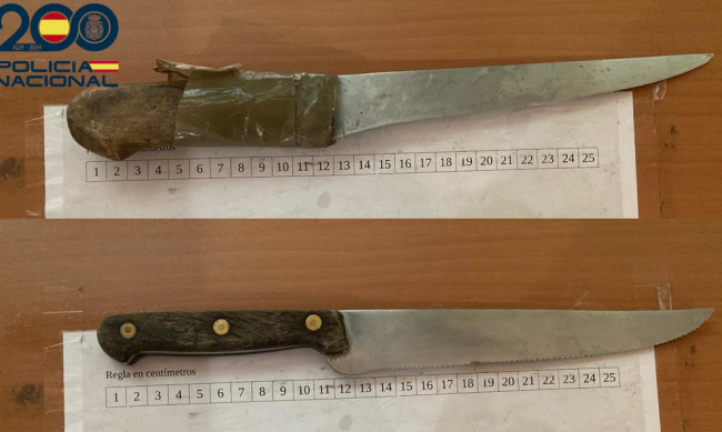 La Policía Nacional detiene a un varón por pegar a otro y amenazarle con un cuchillo en mano