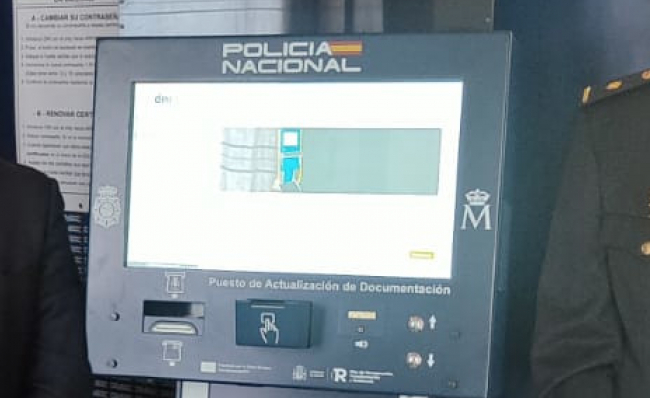La Policía Nacional instala 13 puntos de actualización del Documento Nacional de Identidad en diferentes puntos de las Islas Baleares