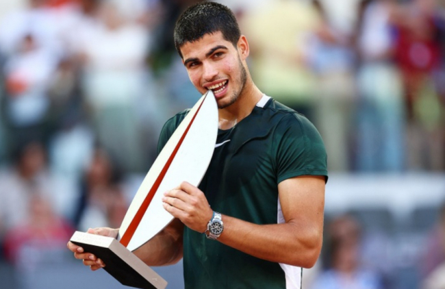 Carlos Alcaraz: una estrella emergente del tenis mundial