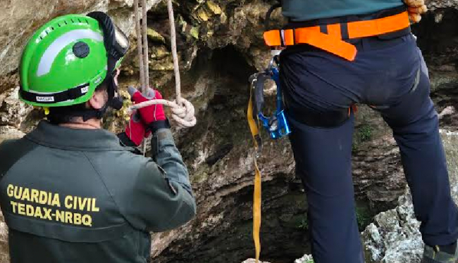 La Guardia Civil desactiva una granada de mortero utilizada en la Guerra Civil Española
