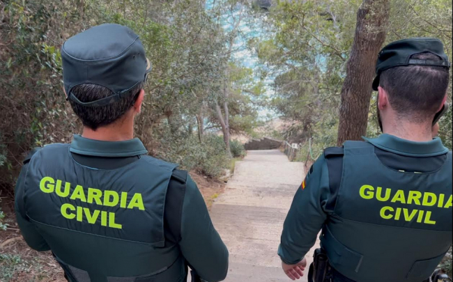La Guardia Civil ha detenido a una persona por un delito de homicidio en grado de tentativa y allanamiento de morada en Santanyí