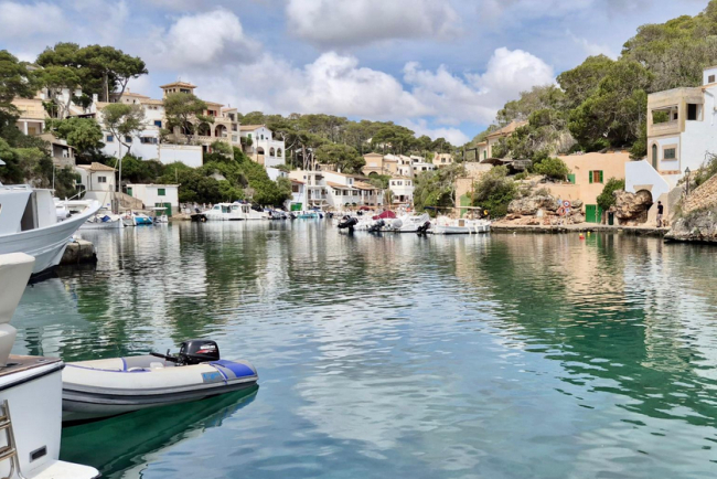 PortsIB inicia los trabajos de instalación de un nuevo tren de fondeo en Cala Figuera para mejorar la seguridad portuaria 
