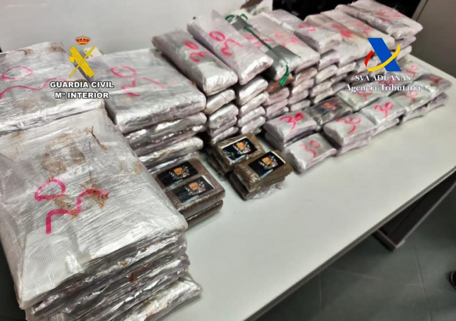 La Guardia Civil y la Agencia Tributaria han incautado 26 kilogramos de Hachís en el puerto de Palma