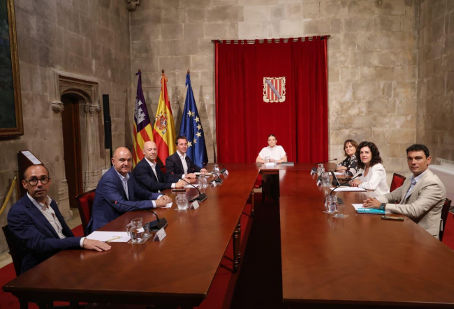 El Govern y los Consells insulares presentarán un recurso contra el Real Decreto de acogida de los menores migrantes y solicitarán la suspensión cautelar del reparto de menores