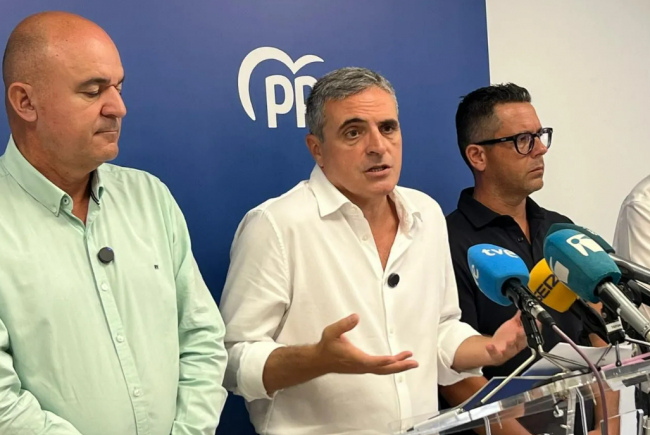 Ofensiva del PP por la llegada masiva de migrantes: “le hacemos el trabajo al Gobierno, que sigue desaparecido. Es un drama humanitario y hay que actuar en origen”