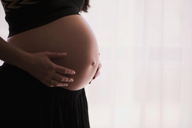Salud advierte que el consumo de alcohol durante el embarazo puede provocar el trastorno del espectro alcohólico fetal