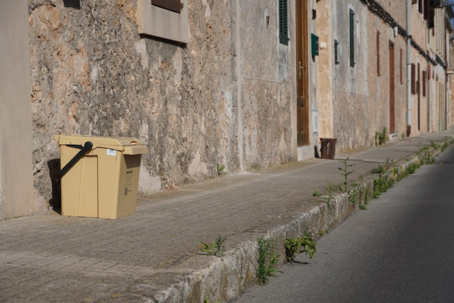 El sistema de recogida puerta a puerta de Marratxí consolida su implantación durante los meses de verano