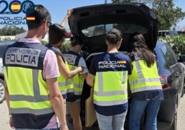 La Policía Nacional detiene a un fugitivo finlandés buscado por estafas económicas
