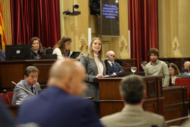 PRESIDENTA
La presidenta Prohens aborda el reto del crecimiento demográfico de Baleares en el debate de política general 