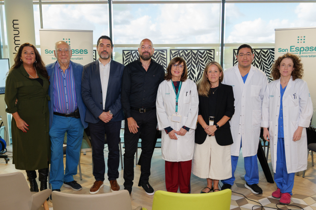 Un paciente de UCI dona un equipo ECMO al Hospital Son Espases tras sobrevivir a una grave neumonía por COVID-19