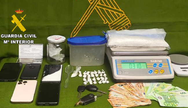 La Guardia Civil desmantela un punto de venta de drogas en la localidad de Petra