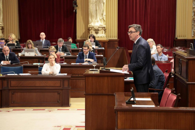 El vicepresidente Costa registra el techo de gasto para su debate y votación en el Parlament