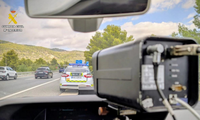 La Guardia Civil ha investigado a un conductor por circular a más del doble de la velocidad permitida en Mallorca