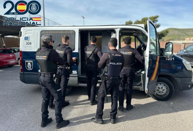 La Policía Nacional de Ibiza detiene a cuatro personas por una reyerta multitudinaria