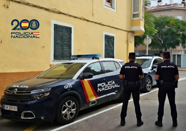  La Policía Nacional detiene a un varón por un robo con violencia a una nonagenaria cuando salía de su casa