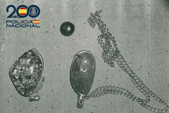 La Policía Nacional de Palma detiene a dos hombres por por robar en un domicilio y sustraer varias motocicletas