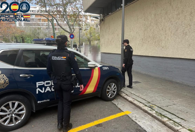 La Policía Nacional descubre una plantación de marihuana indoor tras una discusión de pareja