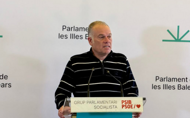 El PSIB-PSOE arremete contra la “legislatura perdida” ya que no habrá ninguna medida contra la saturación con más turistas que nunca