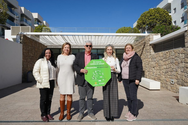 Santa Eulària des Riu primer municipio de Ibiza en unirse
a la campaña #RespiroLibre de la Asociación Española
contra el Cáncer