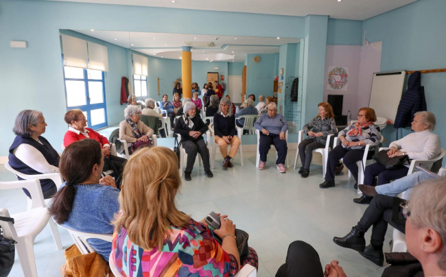 Salud Mental imparte en la Llar d'Eivissa dos talleres de gestión emocional dirigidos a personas mayores de 65 años