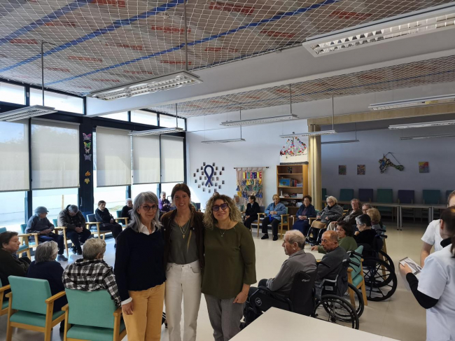 Una veintena de personas participan en Formentera en el taller de gestión emocional para personas mayores de 65 años 