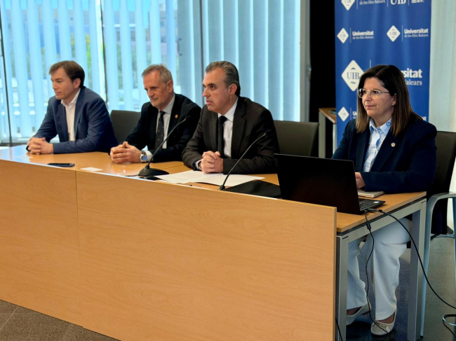 Educació y la UIB impulsan dos nuevos estudios universitarios para responder a los retos científicos del futuro