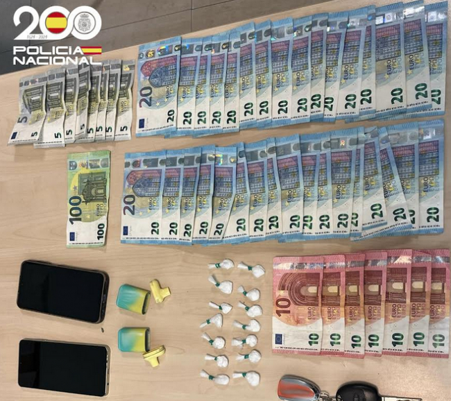 La Policía Nacional detiene a dos personas por tráfico de drogas