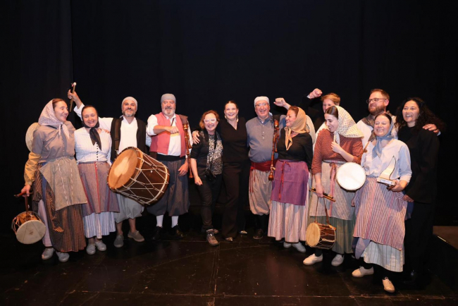 Prohens asiste en Puigcerdà al estreno de «Lou Bastimen»
